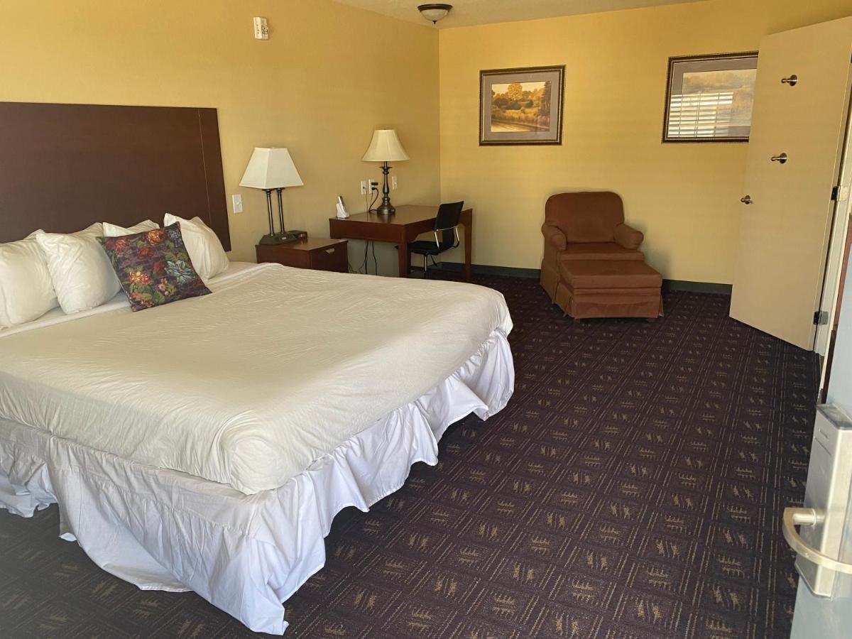 Southern Inns And Suites Now Offering Rv Spaces For Rent Yorktown Exterior foto