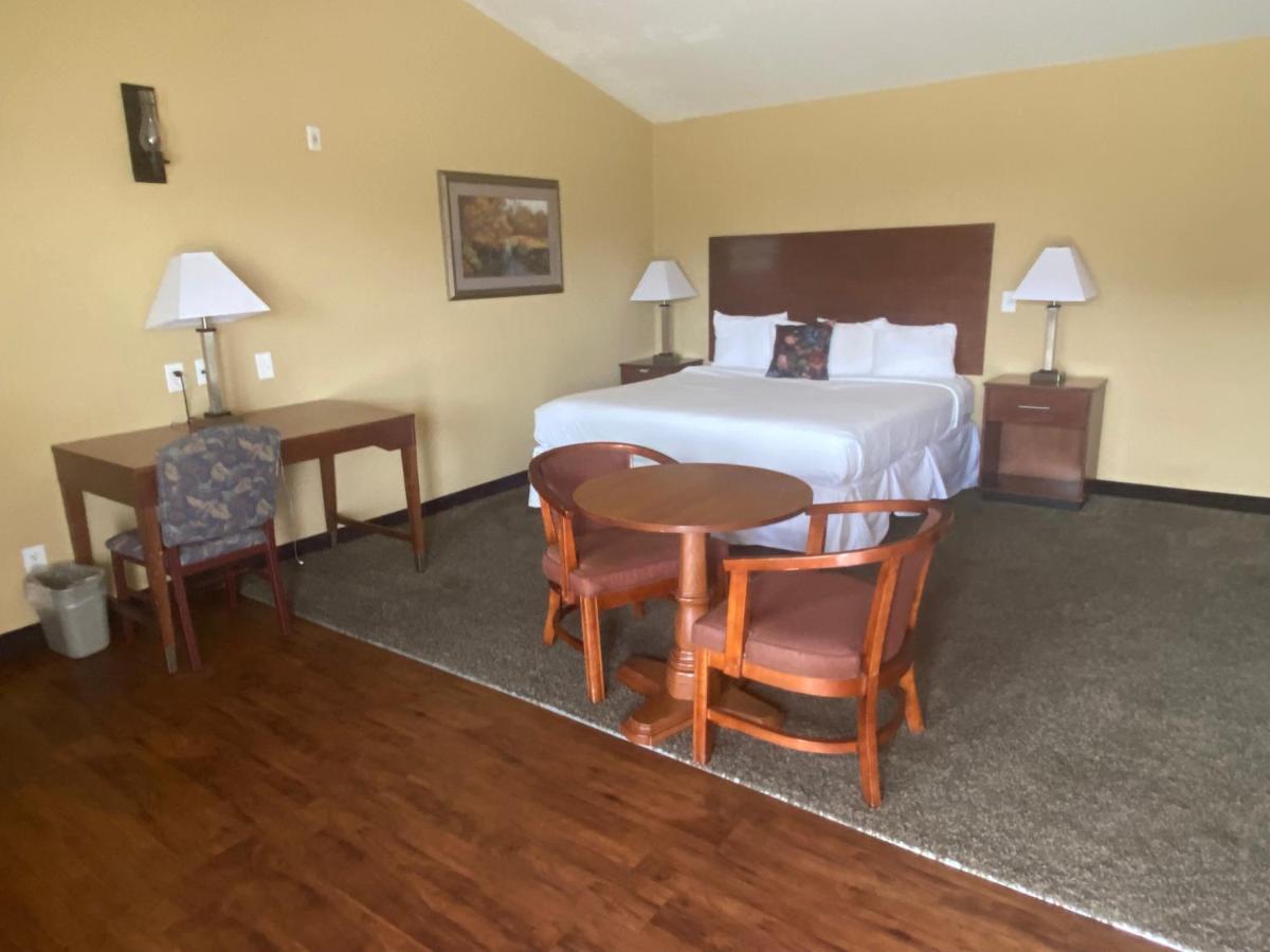 Southern Inns And Suites Now Offering Rv Spaces For Rent Yorktown Exterior foto