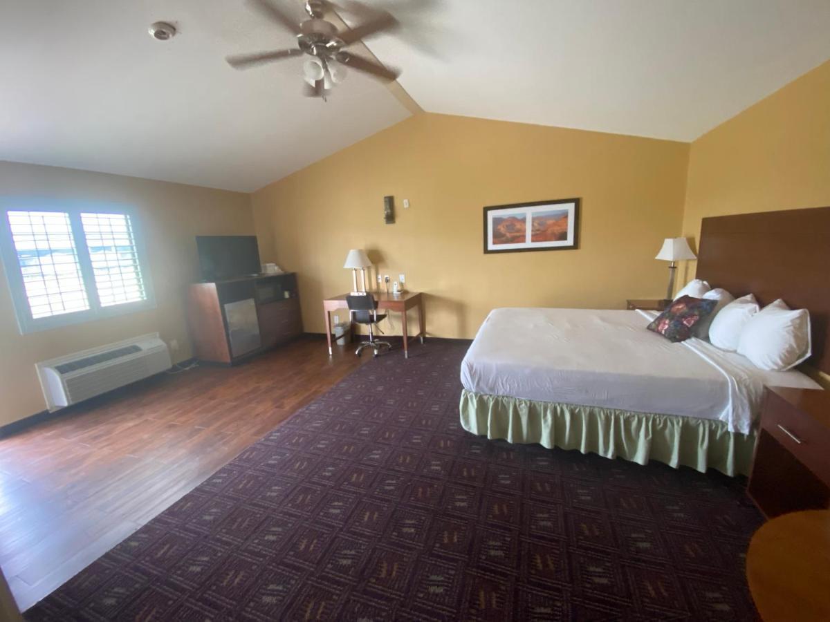 Southern Inns And Suites Now Offering Rv Spaces For Rent Yorktown Exterior foto
