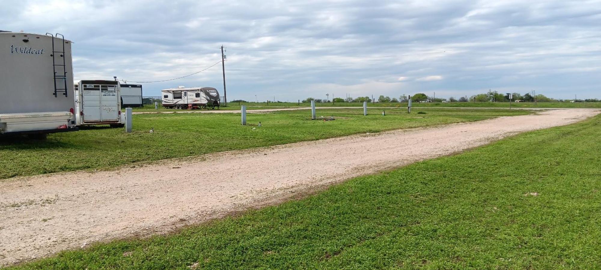 Southern Inns And Suites Now Offering Rv Spaces For Rent Yorktown Exterior foto